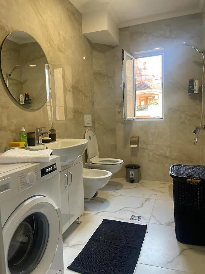 Apartament Ges'House Tirana 0*,