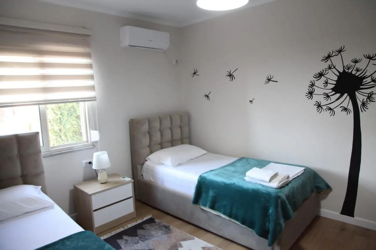 Apartament Ges'House Tirana 0*,